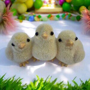 New 3 Yellow Fuzzy Flocked Chicks Spring Easter Holiday Room Decor